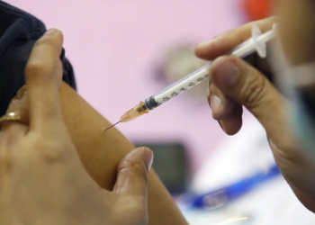 Liječnik iz Hrvatske protuzakonito cijepio ljude u BiH! Usluge naplaćivao od 1200 do 2000 kuna!