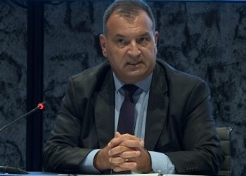 Beroš mora shvatiti da zbunjuju: 1. Necjepljene, 2. Antivaksere i 3. Cijepljene