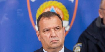 Beroš: Želite li spriječiti povratak u normalu? Produljenje krize i gubitke radnih mjesta?
