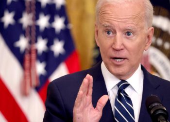 Biden Facebooku: Širite laži, zaluđujete i ubijate ljude! Zuckerberg: 18 milijuna dezinformacija smo uklonili!