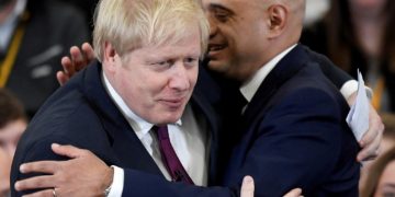 Johnson i Javid otvoreno: Moramo živjeti i umirati sa Coronom. Sve otvaramo i moramo gledati na druge bolesti