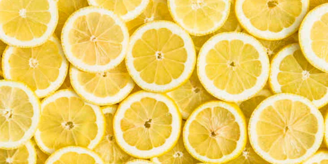 Limun i sve njegove moći: Što sve jedan limun čini vašem organizmu?