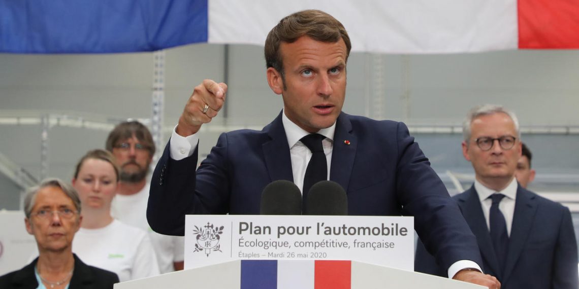 Macron je sa 15 godina zaveo učiteljicu stariju 25 godina, a tabloidi pišu da je sexualno svestran