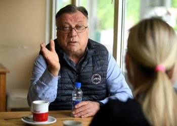 Životna ispovjed Halid Bešlić: “Rat je na meni ostavio ožiljke; Internet je najveće zlo…”