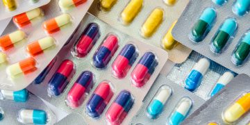 Tri lijeka protiv koronavirusa bi od EU trebala dobiti odobrenje već u listopadu.