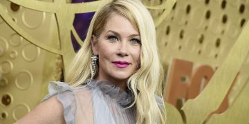 Glumica Christina Applegate obznanila da boluje od multiple skleroze