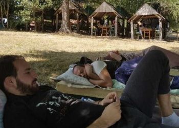 Crna Gora: Oboren rekord u tradicionalnom takmičenju u izležavanju!