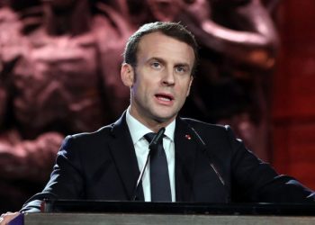 Macron: Antivakseri prosvjednici su izgubili razum i nisu normalni
