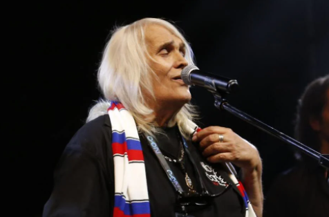 Bora Čorba održao nastup ogrnut Hajdukovim šalom