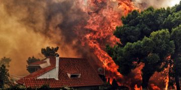 Turska i Grčka dijele istu požarnu tragediju. Apokalipitični požari preko stotinu u svakoj zemlji (video)