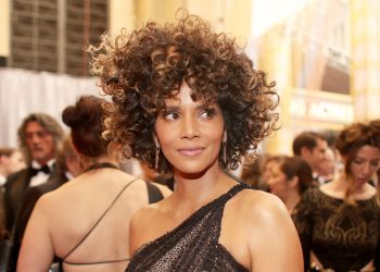 Halle Berry proslavila 55. rođendan, izgleda bolje no ikad