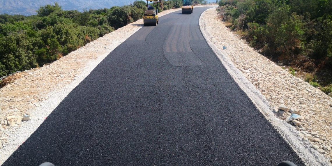 Projekt JEDAN BRAČ cesta od Supetra do Povlja za 15 minuta