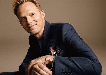 Glumac Paul Bettany proglašen muškarcem godine!