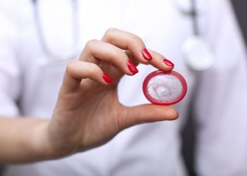 OPREZ: 5 polnih bolesti koje su prenosive i kada koristite zaštitu!