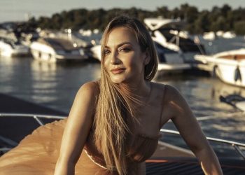 Jelena Tomašević publici predstavila pjesmu “Sve ispočetka”