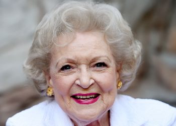Uskoro puni 100 godina: Zlatni savjeti Betty White za dug i ispunjen život
