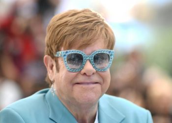 Nakon ozbiljne povrede kuka, Elton John odgodio turneju Europom