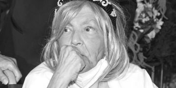 Umrla kraljica stihova Olivera, Miše, Čolića, Severine, Toše, Brene, Nede, Cece, Karleuše, Ace,…..