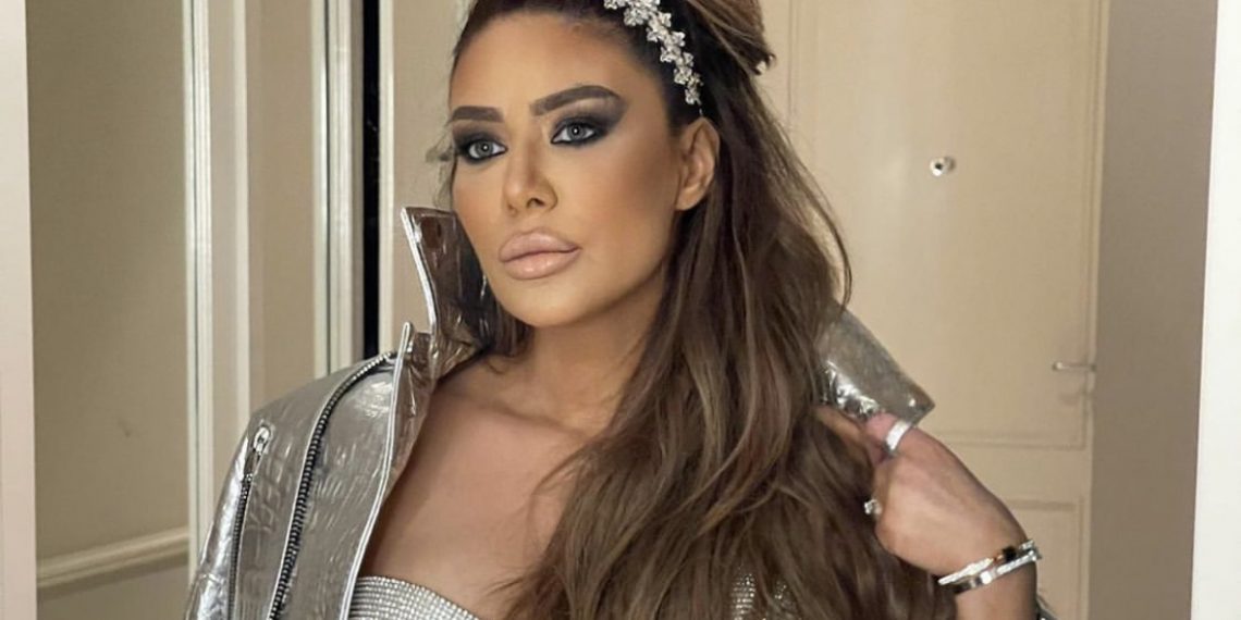 Ana Nikolić na trotoaru sluša numeru bivšeg supruga: “Ženo, saberi se”