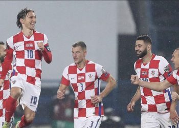 OSVETA VATRENIH! MODRIĆ I DRUŠTVO SAVLADALI SVJETSKE PRVAKE!