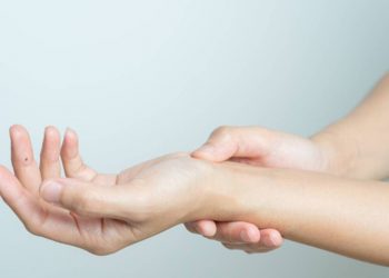 Postoje li u tijelu točke pritiska koje vam mogu pomoći da bolje spavate? Evo što kaže liječnik