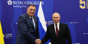 Dok svi uvode sankcije Rusiji Dodik se sastao sa Putinom