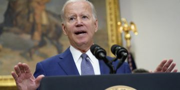 Bidenov liječnik otkrio u kakvom je stanju američki predsjednik zaražen koronom