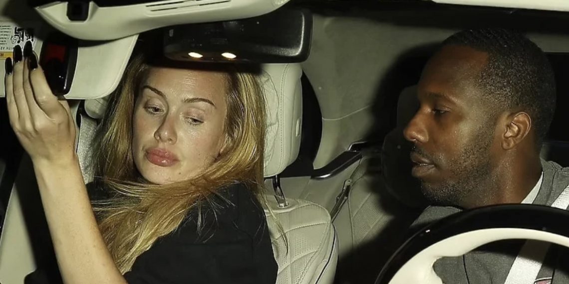 Zbog ovih fotografija Adele fanovi misle da je išla na estetsku intervenciju