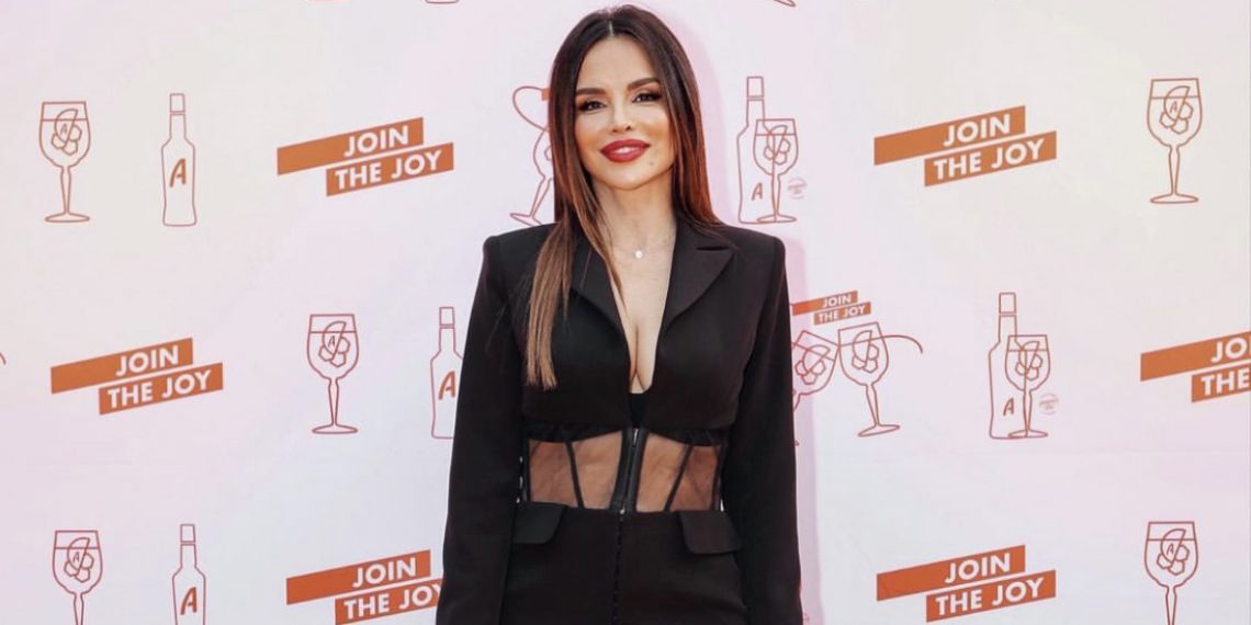 SEVERINA IZGUBILA PRAVO RASPOLAGANJA SVOJIM NOVCEM! Ovaj muškarac je drži šaci