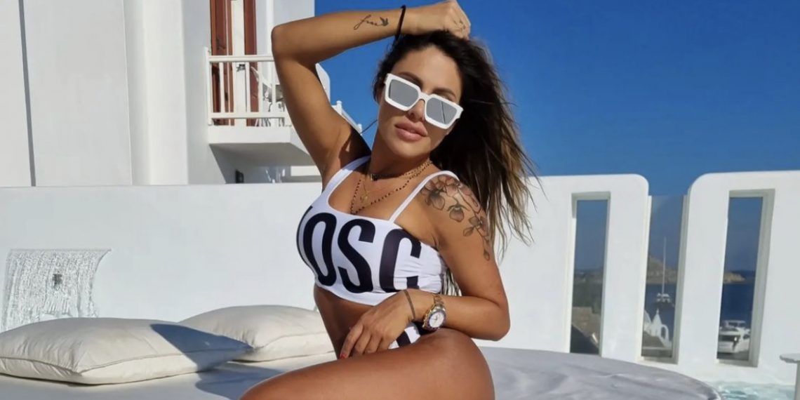 Sandra Afrika pokazala vitku figuru, mnogi komentirali njena stopala