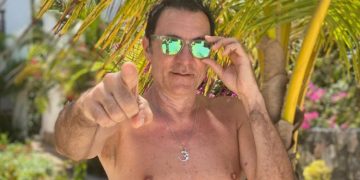 Đuro uživa na jahti, ali desio se problem