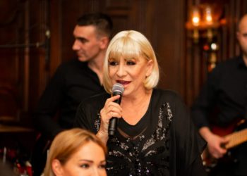 Pjevačica priznala da joj se udvaraju dječaci