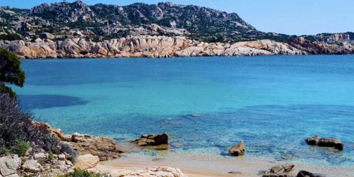 Ovu plažu dnevno ne smije da posjeti više od 60 turista