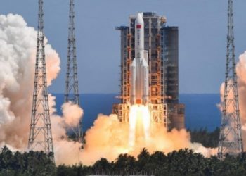 Kineska raketa teška 23 tone past će ovog vikenda na Zemlju; lokacija pada je neizvjesna, a nisu isključene ni ljudske žrtve