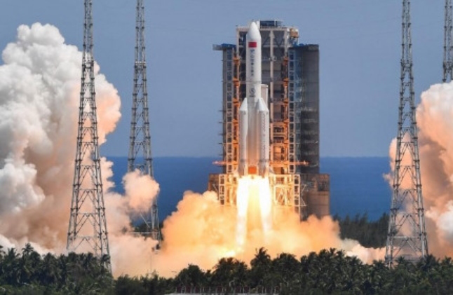 Kineska raketa teška 23 tone past će ovog vikenda na Zemlju; lokacija pada je neizvjesna, a nisu isključene ni ljudske žrtve