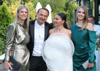 Nina Badrić proslavila 50. rođendan: Među 140 gostiju Enis Bešlagić, Jelena Rozga, Anica Kovač…