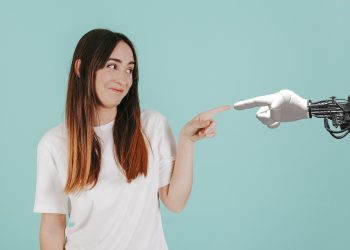 Ovaj robotski prst prekriven je živom ljudskom kožom