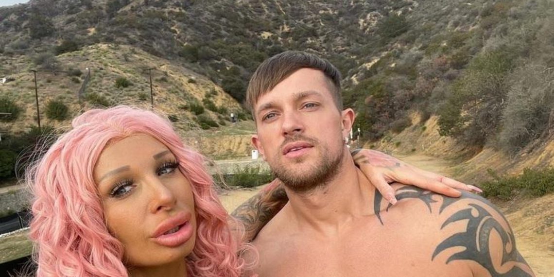 Iz nogometa je prešao u porno industriju pa opisuje scene užasa
