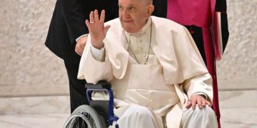 Papa putuje u Kanadu kako bi se ispričao za 150.000 otete, silovane i pothrajene djece.
