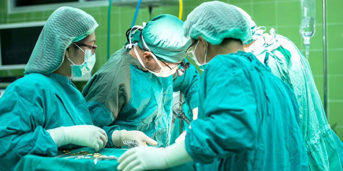 Dva svinjska srca uspješno su transplantirana ljudima