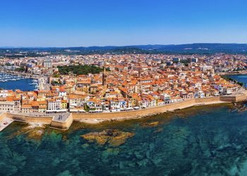 Talijani nude 15.000 eura da se preselite na njihov čuveni otok, evo o čemu je riječ