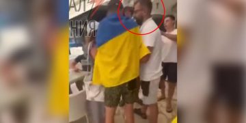 POČELA DRAMA ZBOG PJESME: Konobar koji je izbacio ukrajinsku obitelj iz kafića