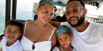 Chrissy Teigen objavila je da je trudna dvije godine nakon što je izgubila sina