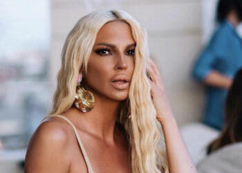 Prepoznali biste je po kosi i pogledu: Ovo je Jelena Karleuša prije svih operacija, prirodne grudi i usne