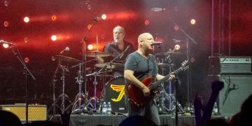 Kultni bend Pixies sinoć je održao koncert na zagrebačkom Velesajmu