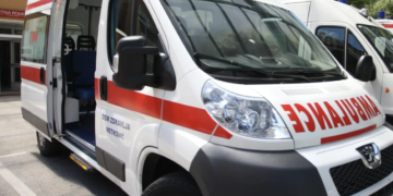 Užasa kod Imotskog: Okretao se automobilom ispred kuće i pregazio vlastito dijete