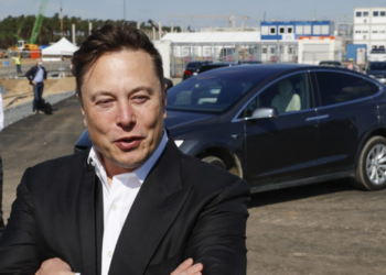 Milijarder Elon u svom stilu ispalio da kupuje nogometni klub Manchester United