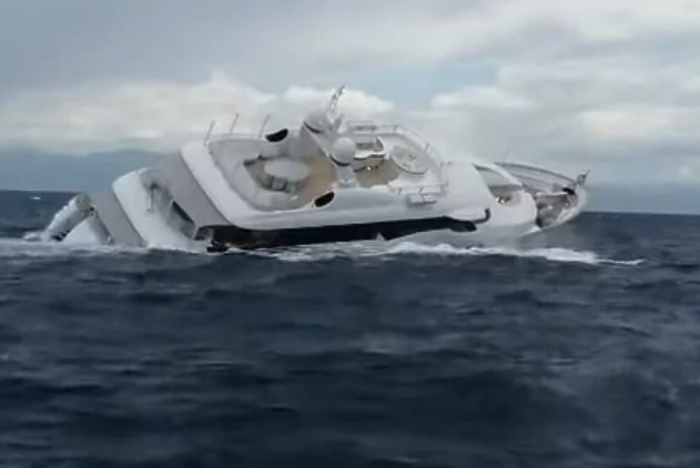Kod Italije potonula jahta duga 40 metara, pojavio se i snimak