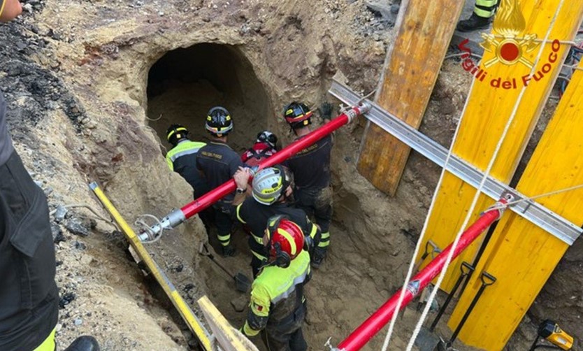 Pljačkaši iskopali tunel ispod banke pa se zaglavili, u pomoć zvali policiju