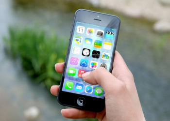 Prvi iPhone prodan na aukciji za preko 35.000 dolara